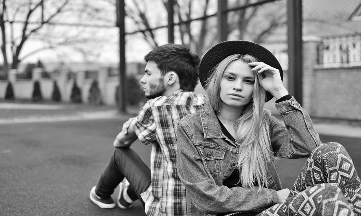 10 Signs You’re Lying to Yourself About The Relationship