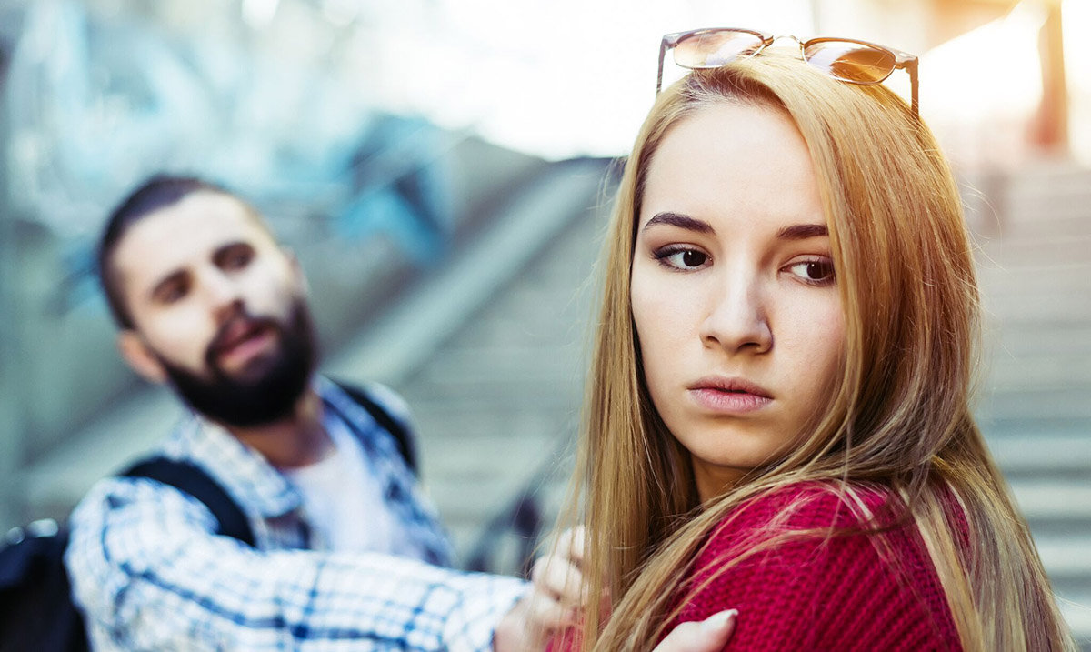 How Women with Resting B*tch Face Are Actually Better Communicators
